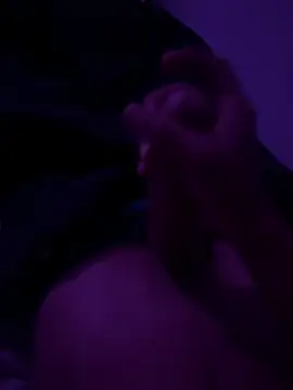 elsalvaje66 online show from April 6, 2026, 4:57 am