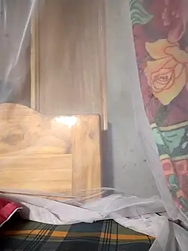 saya 006 online show from April 14, 2026, 2:33 pm