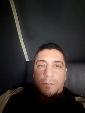 Snapshot of LEFTER26 chatting on April 6, 2026, 6:31 pm LEFTER26 online show from April 6, 2026, 6:31 pm