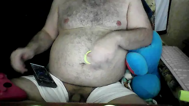 BriTheTopBear online show from May 4, 2026, 6:06 am