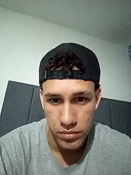 Gerardomendoza17 online show from April 6, 2026, 10:38 am