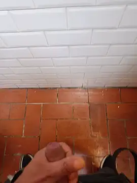 biga00 online show from May 17, 2026, 5:40 am