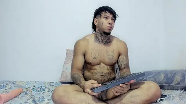 daamonxxx19  online show from May 4, 2026, 3:10 am