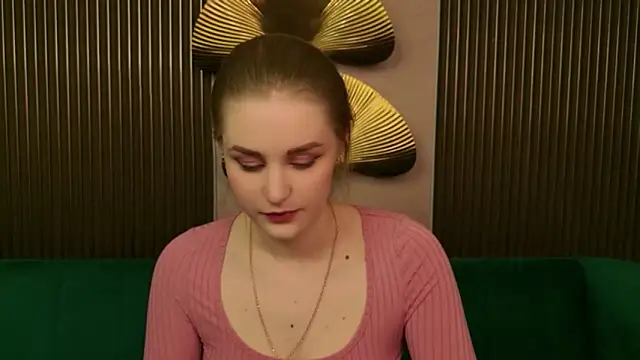 Molly Voses online show from May 19, 2026, 8:49 pm
