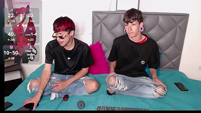 Demian y Salvatore online show from April 8, 2026, 5:58 pm