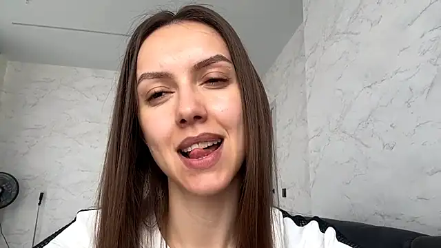 BrandyNorthcott online show from May 14, 2026, 4:42 am