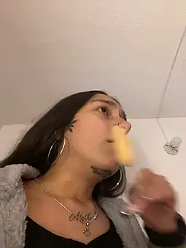 DulceLatinaxo online show from July 4, 2026, 7:07 pm