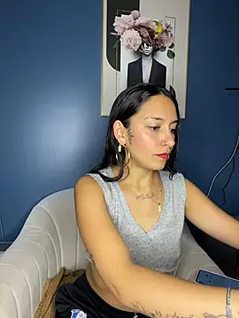 Snapshot of DulceLatinaxo chatting on April 8, 2026, 8:21 pm DulceLatinaxo online show from April 8, 2026, 8:21 pm