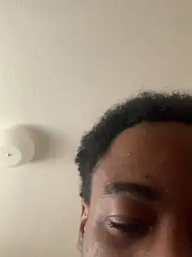 Whg Treyyy1 online show from April 25, 2026, 1:52 pm