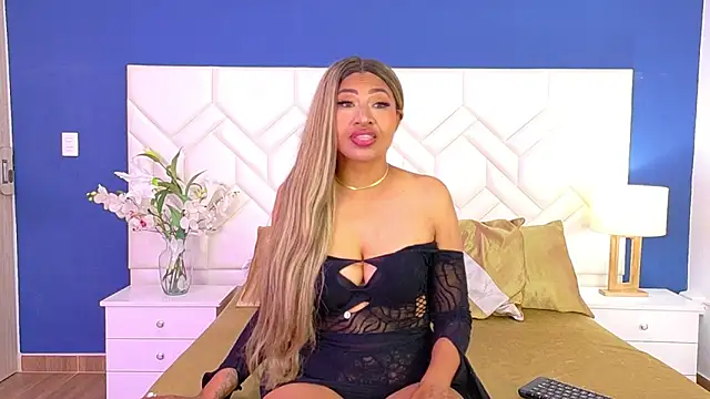 Kiara Parker  online show from May 11, 2026, 8:28 pm