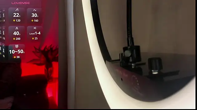 ross lee online show from April 7, 2026, 9:38 pm