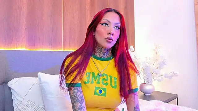 Snapshot of _Megan_Angel_ chatting on April 14, 2026, 3:39 pm Megan Angel online show from April 14, 2026, 3:39 pm