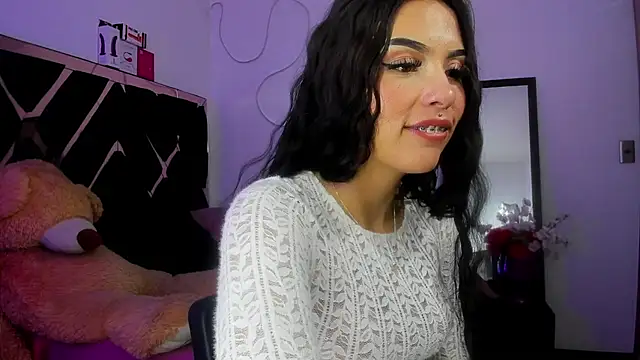 Snapshot of evelott_allenx chatting on June 23, 2026, 11:36 pm evelott allenx online show from June 23, 2026, 11:36 pm