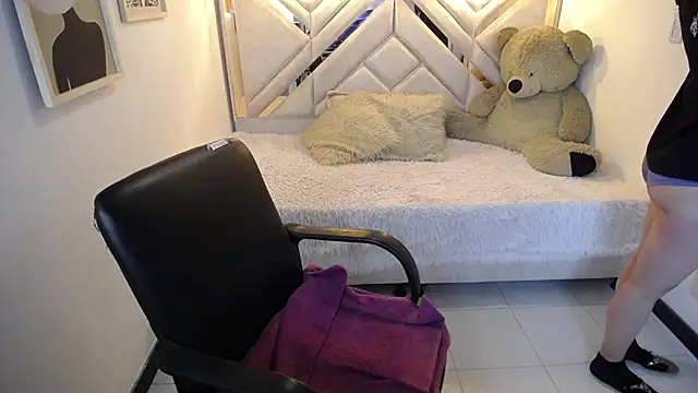 Snapshot of ahmy_ chatting on May 5, 2026, 8:12 pm ahmy online show from May 5, 2026, 8:12 pm