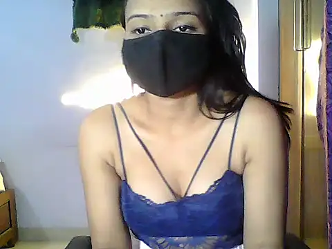 Snapshot of Saxy_Mony002 chatting on May 5, 2026, 1:14 pm Saxy Mony002 online show from May 5, 2026, 1:14 pm