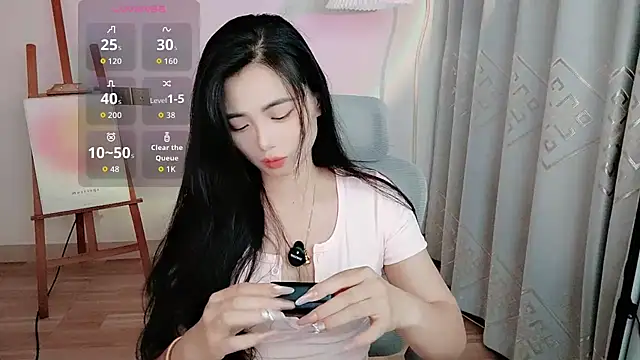 M-CC-M online show from April 28, 2026, 2:43 pm