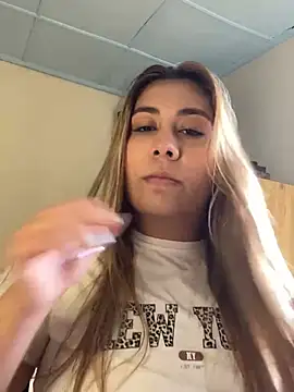  BellaSmith  online show from June 26, 2026, 4:35 pm