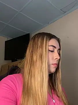  BellaSmith  online show from July 8, 2026, 3:02 pm