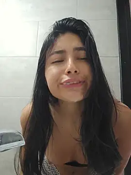 VioletRousee online show from June 23, 2026, 6:28 pm