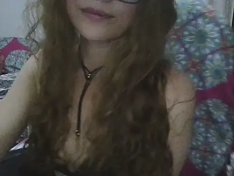 Lannah   online show from April 28, 2026, 2:27 am