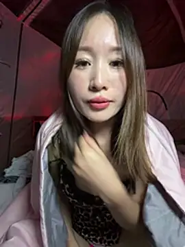 qin205205 online show from August 5, 2026, 1:05 pm