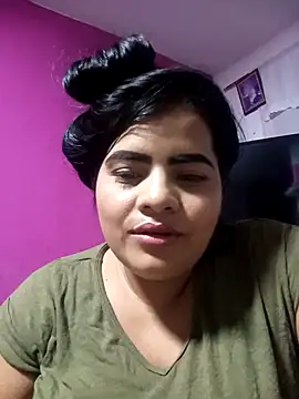 Sofia Moon01 online show from April 28, 2026, 3:00 am
