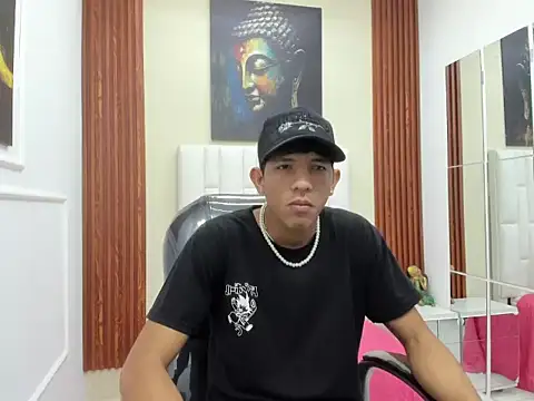 Alexander villa  online show from April 7, 2026, 11:50 pm