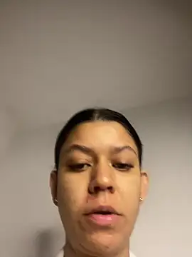 DarkSirenQueen online show from April 17, 2026, 10:07 am