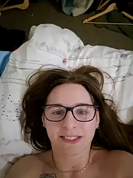 Snapshot of jade_Montoe chatting on May 9, 2026, 11:52 pm jade Montoe online show from May 9, 2026, 11:52 pm
