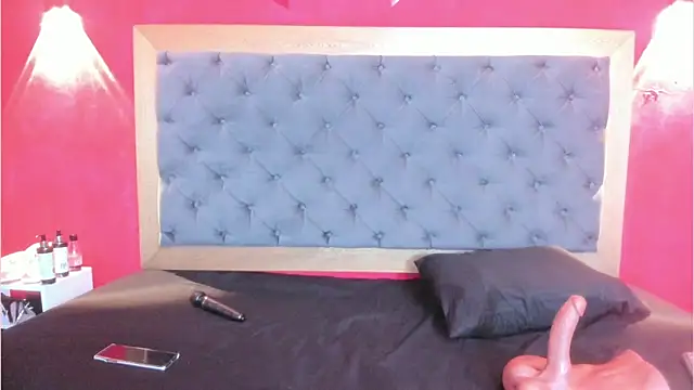 Snapshot of RosyRoos chatting on June 10, 2026, 6:42 pm RosyRoos online show from June 10, 2026, 6:42 pm