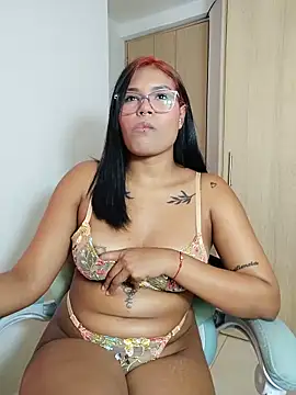 AGATTA0 online show from May 10, 2026, 5:15 pm