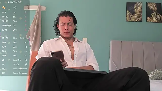 Damian Romanoff online show from May 13, 2026, 2:57 pm