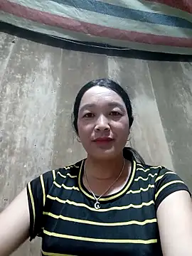Snapshot of vanlucky2 chatting on June 7, 2026, 3:45 am vanlucky2 online show from June 7, 2026, 3:45 am