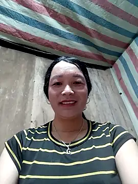vanlucky2 online show from April 21, 2026, 11:11 pm