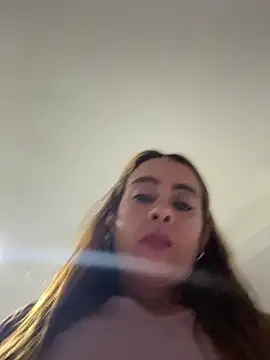 Natigoonzalez online show from May 2, 2026, 2:17 am