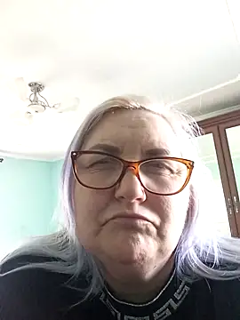 AureliaSky598 online show from April 15, 2026, 10:43 am