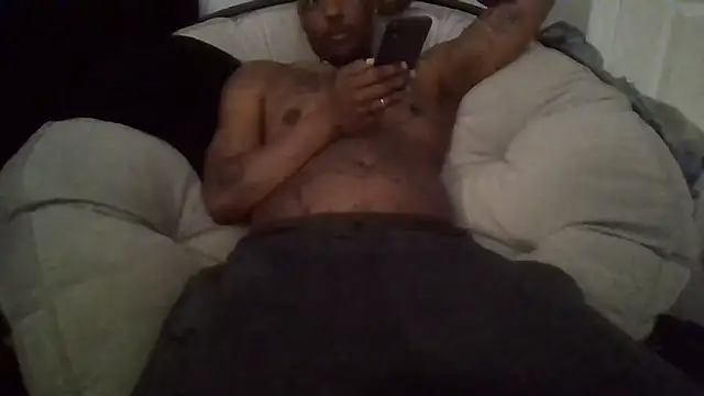 zdaddymm online show from May 5, 2026, 8:45 pm