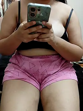 Aysha 69 online show from May 20, 2026, 12:02 pm