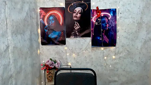 KassiaRayne  online show from April 14, 2026, 5:12 am