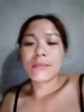 Snapshot of mia0033 chatting on April 28, 2026, 2:32 pm mia0033 online show from April 28, 2026, 2:32 pm