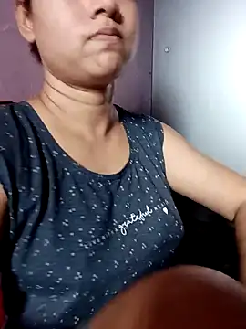 Hot Soniya 08 online show from May 5, 2026, 10:40 am