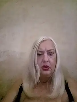 Julia20X online show from June 7, 2026, 8:30 am