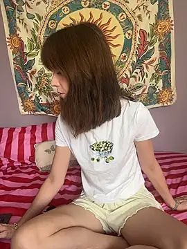 MyLovelyClitty online show from July 24, 2026, 2:02 pm