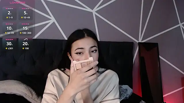 Snapshot of Violett1126 chatting on April 22, 2026, 3:57 am Violett1126 online show from April 22, 2026, 3:57 am