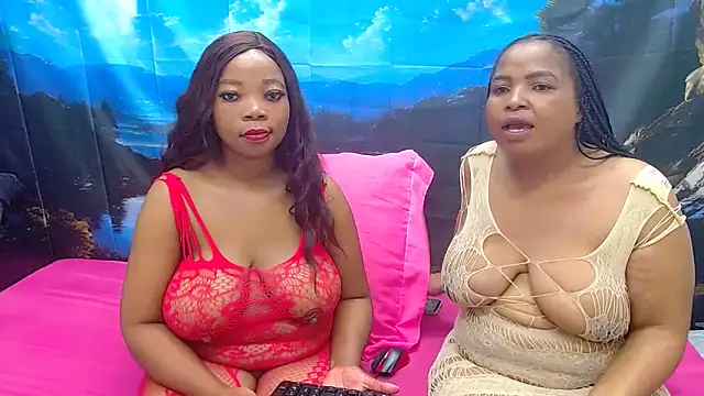GoldenLuxeLady online show from May 22, 2026, 5:49 am