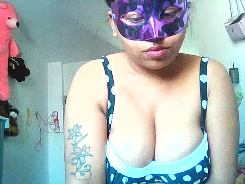 Snapshot of Muskan-kumare chatting on April 14, 2026, 3:22 am Muskan-kumare online show from April 14, 2026, 3:22 am