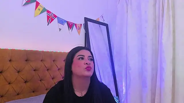 Katty West online show from July 4, 2026, 7:07 pm