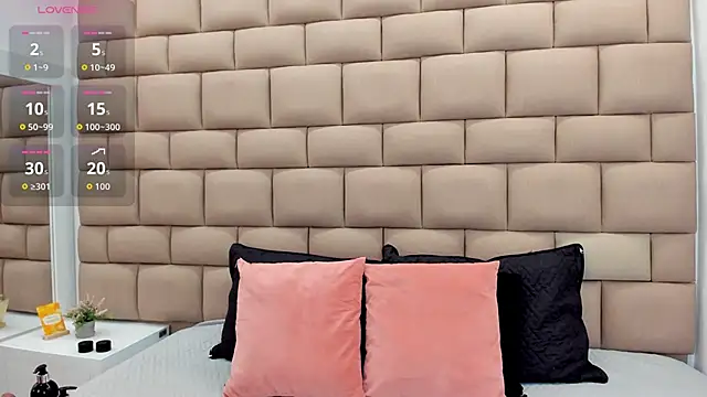 TifannyRosen online show from June 12, 2026, 11:52 am