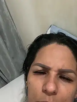tyraba online show from April 26, 2026, 3:26 am