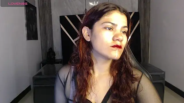 Scarlett jhonson ch online show from April 26, 2026, 12:35 pm